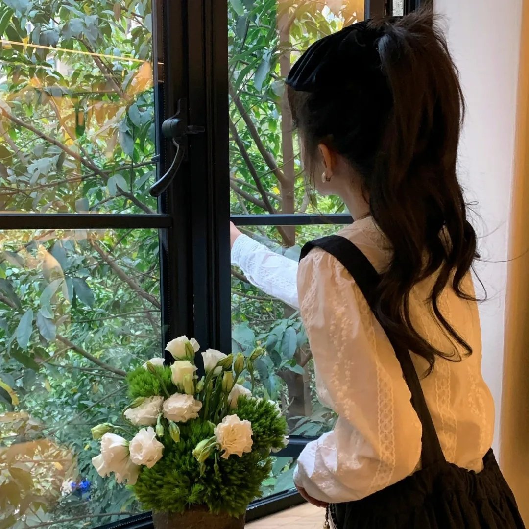 百姓贵族 海报